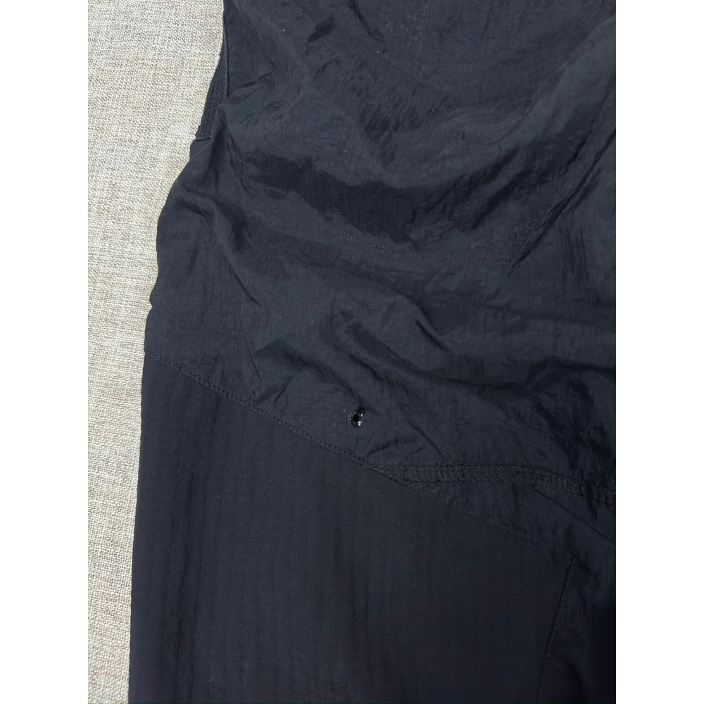 Nike Sports Utility Cargo Pants Black Womens L Cropped Techwear - Picture 4 of 9